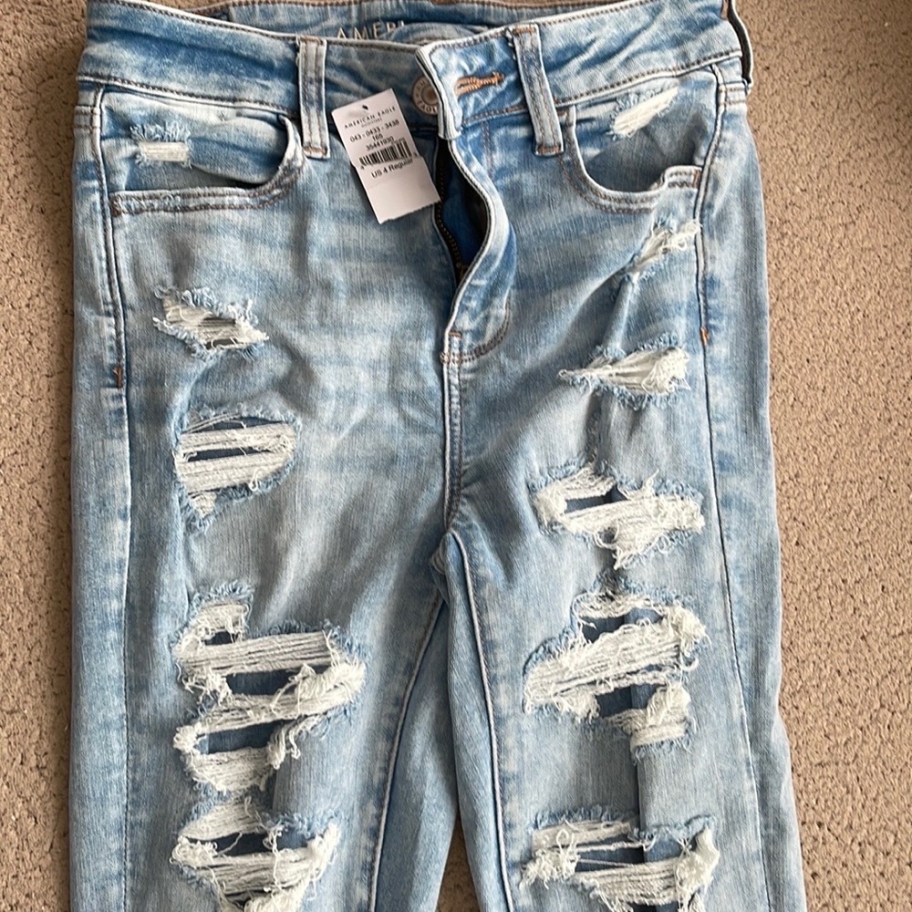 Brand new with tags American Eagle Jeans size 4 Regular
